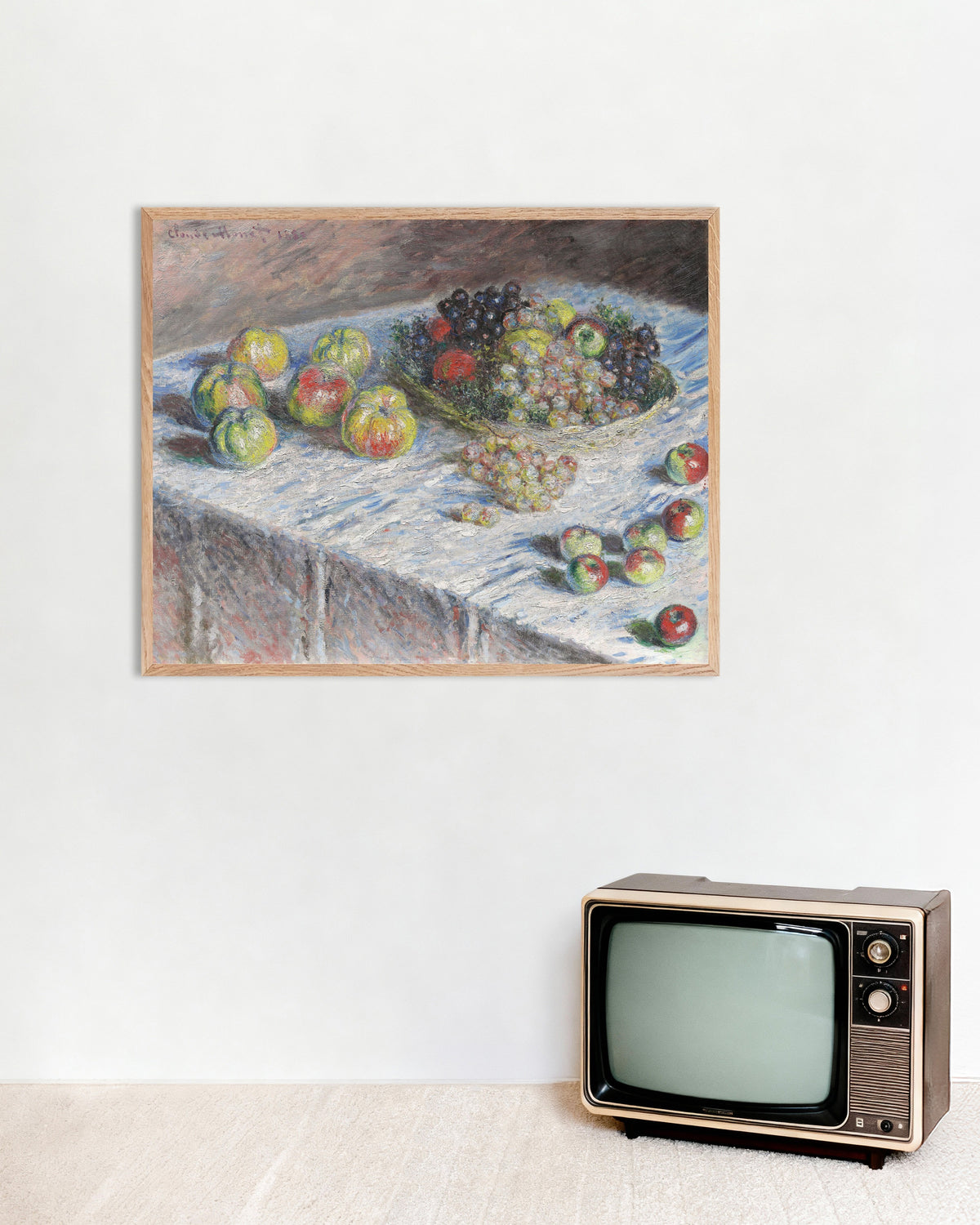 Affiche Pommes et raisins (1880) de Claude Monet, avec un cadre en bois naturel