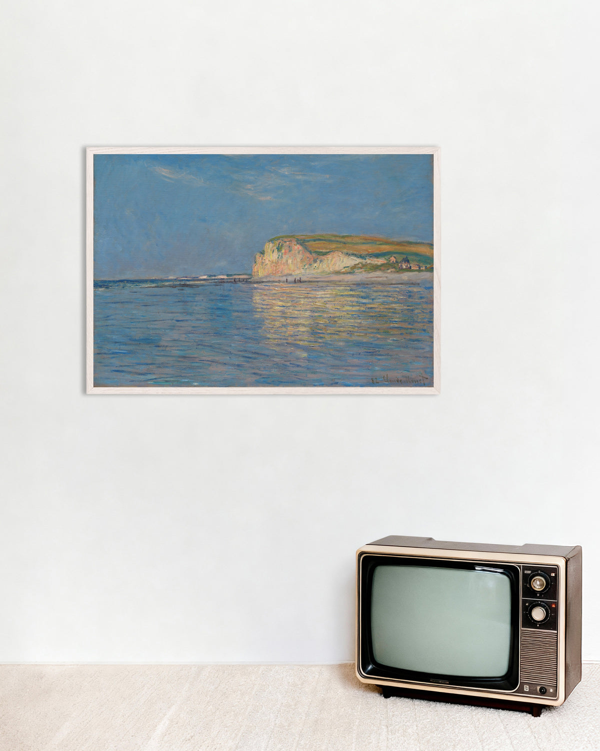 Affiche Marée basse à Pourville, près de Dieppe (1882) de Claude Monet, avec un cadre en bois blanc
