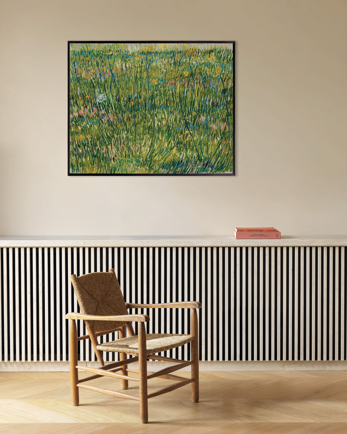 Poster Un coin d’herbe (1887) de Vincent van Gogh, avec un cadre en métal