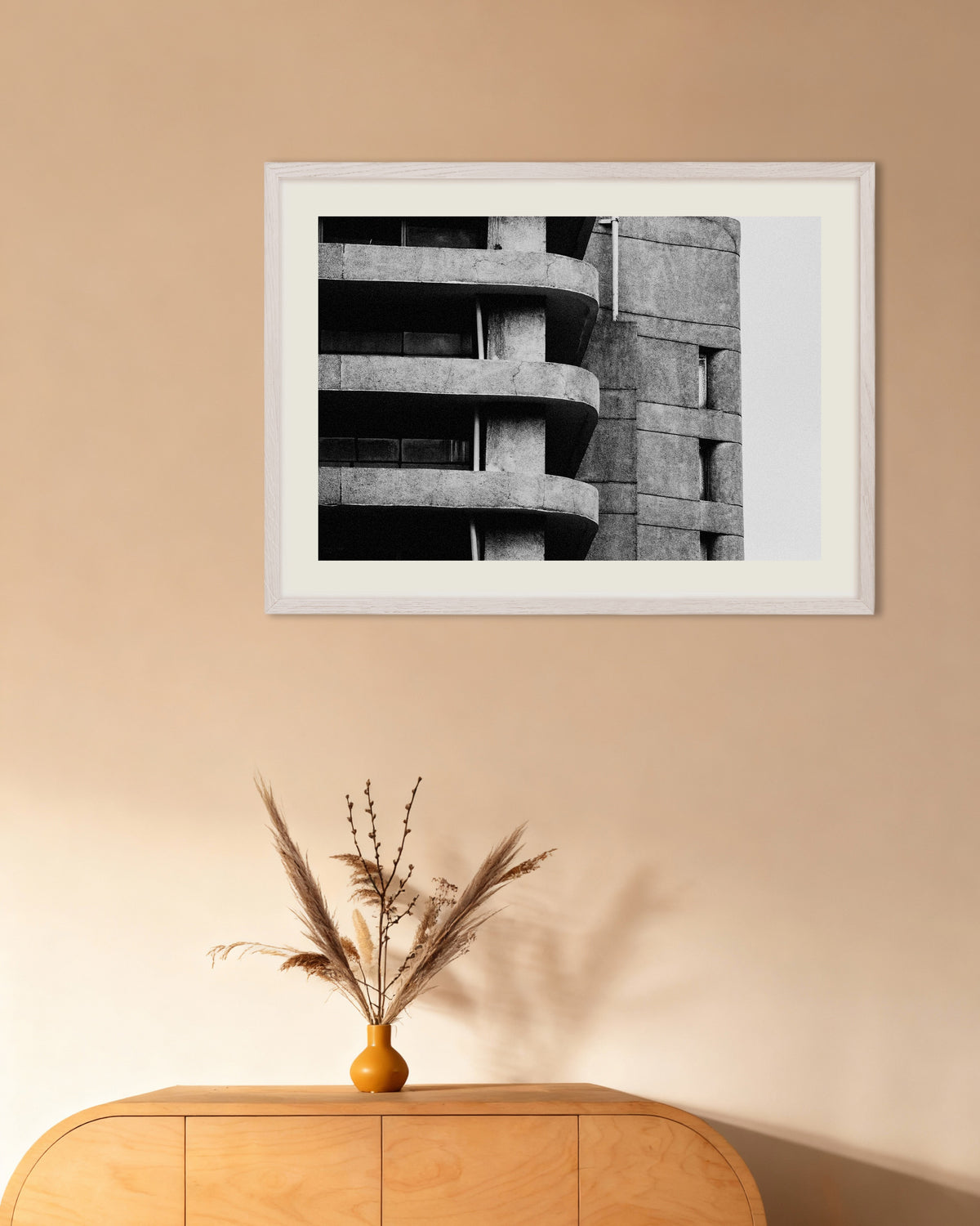 Affiche « Dalles de balcon arrondies », avec un cadre en bois blanc