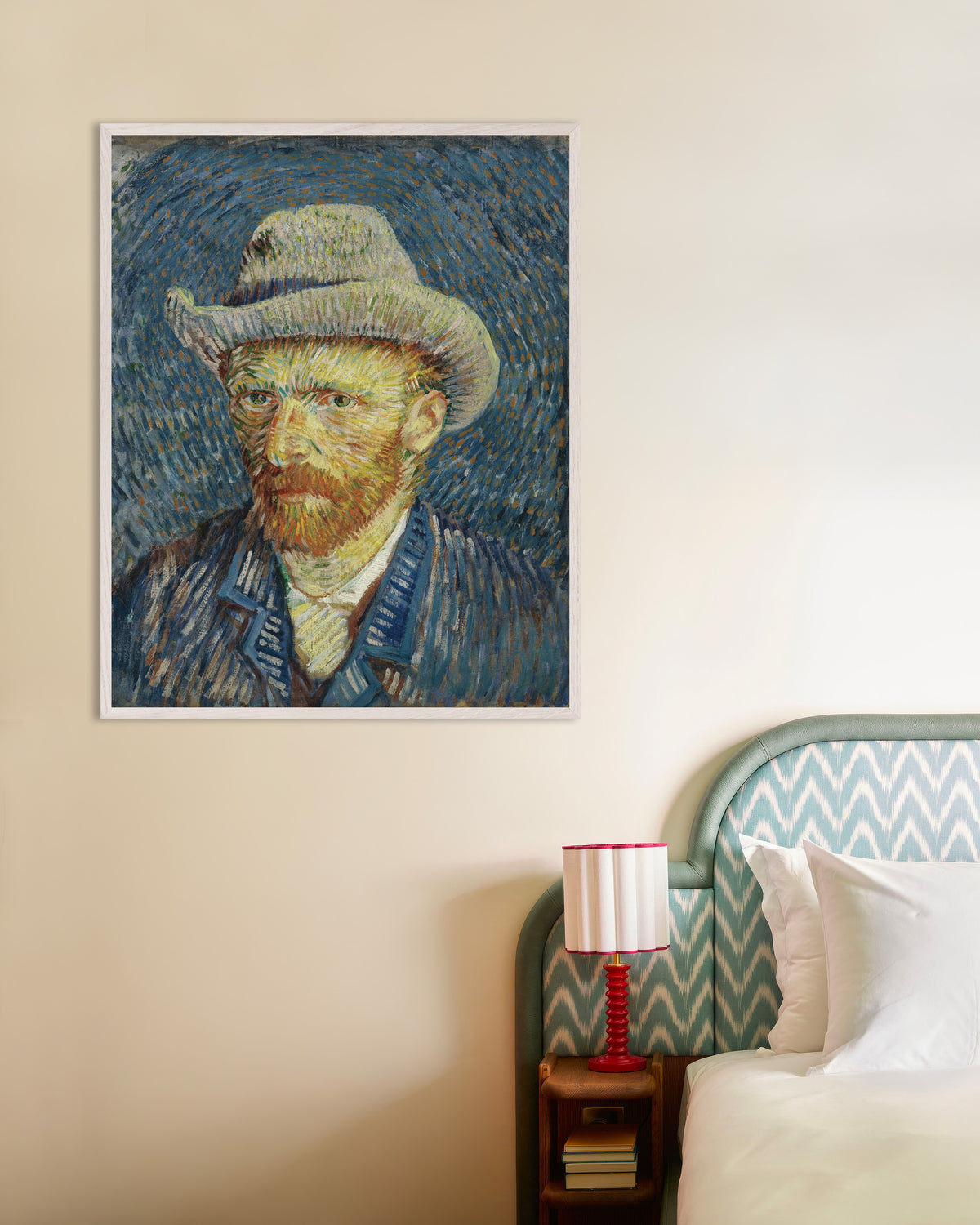 Poster de Autoportrait au chapeau de feutre gris (1887) de Vincent van Gogh, avec un cadre en bois blanc