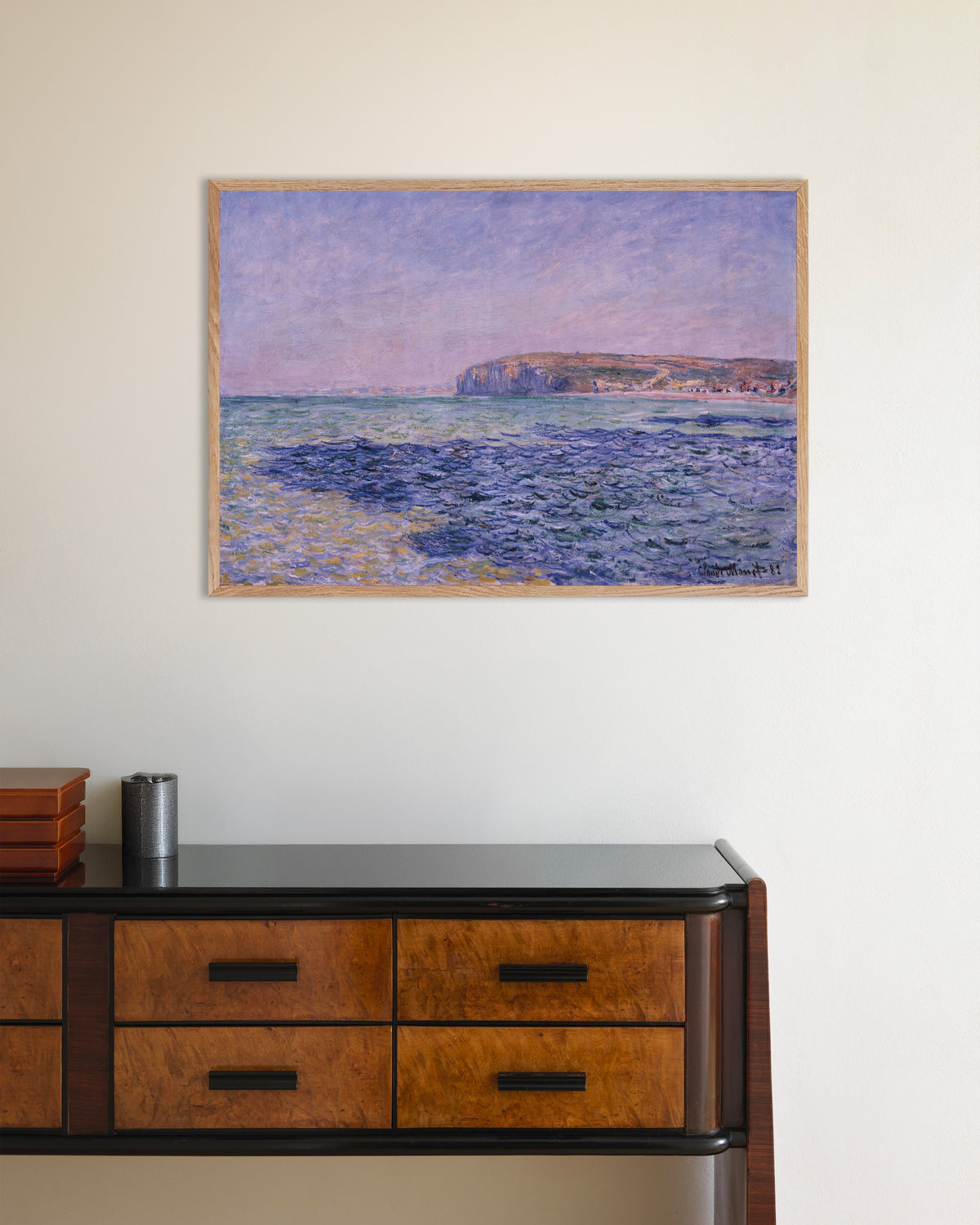 Affiche Ombres sur la mer, falaises de Pourville (1882) de Claude Monet, avec un cadre en bois naturel