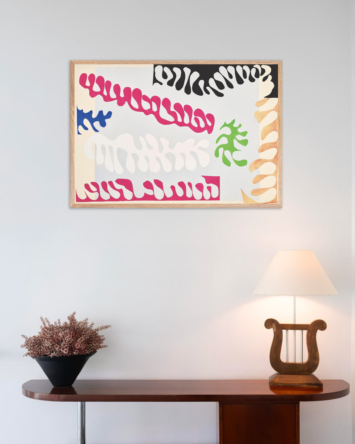 Poster de Le Lagon en rose et blanc (Jazz, 1947) de Henri Matisse, avec un cadre en bois naturel