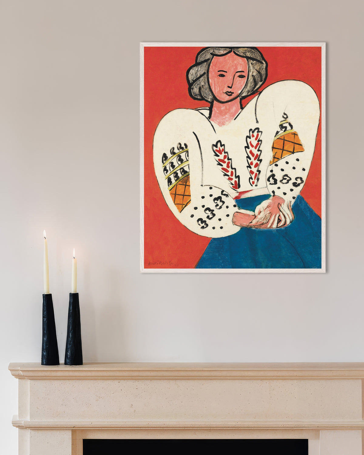 Poster de La blouse roumaine (1940) par Henri Matisse, avec un cadre en bois blanc