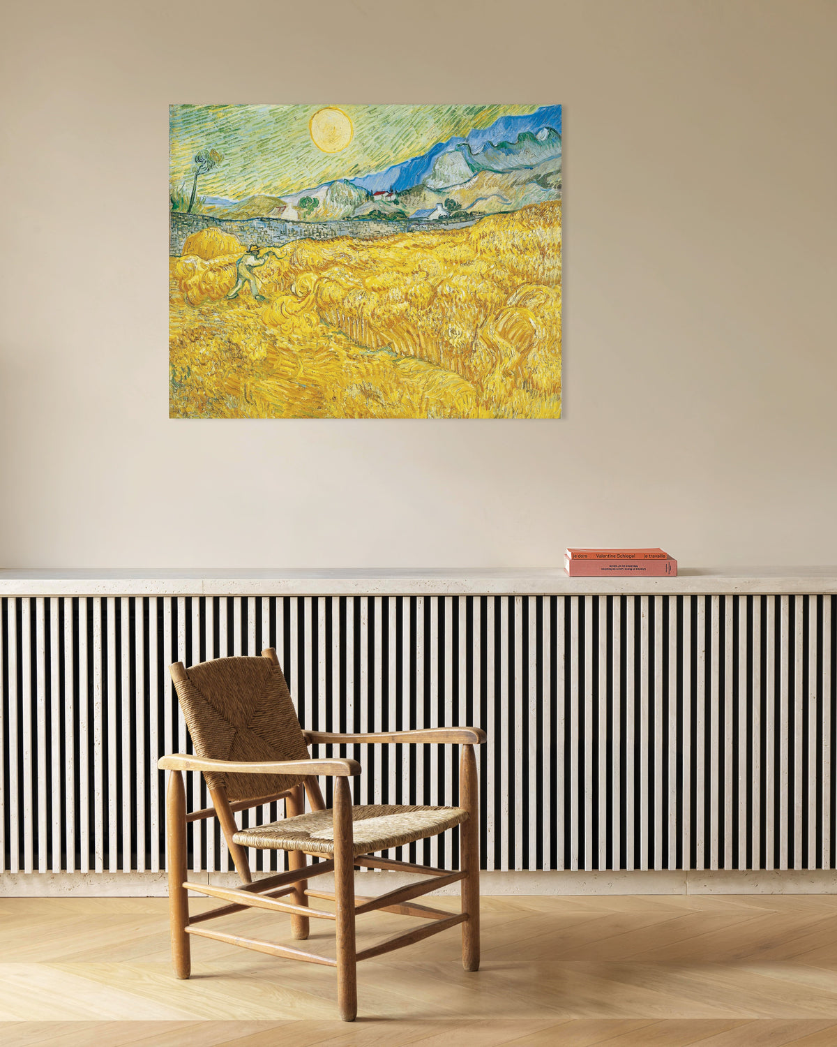 Poster de Champ de blé derrière l’hôpital Saint-Paul avec un faucheur (1889) de Vincent van Gogh