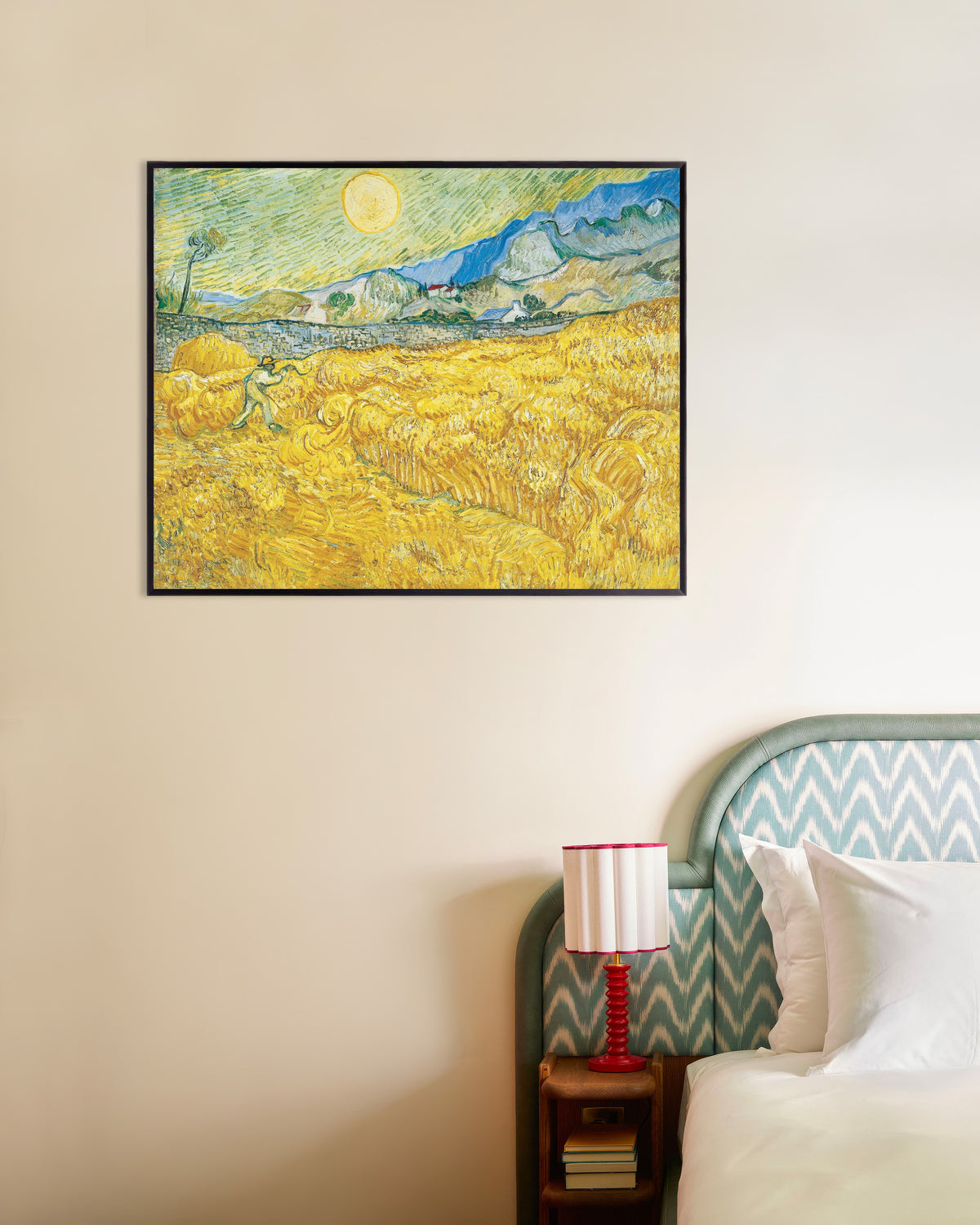 Poster de Champ de blé derrière l’hôpital Saint-Paul avec un faucheur (1889) de Vincent van Gogh, avec un cadre en métal