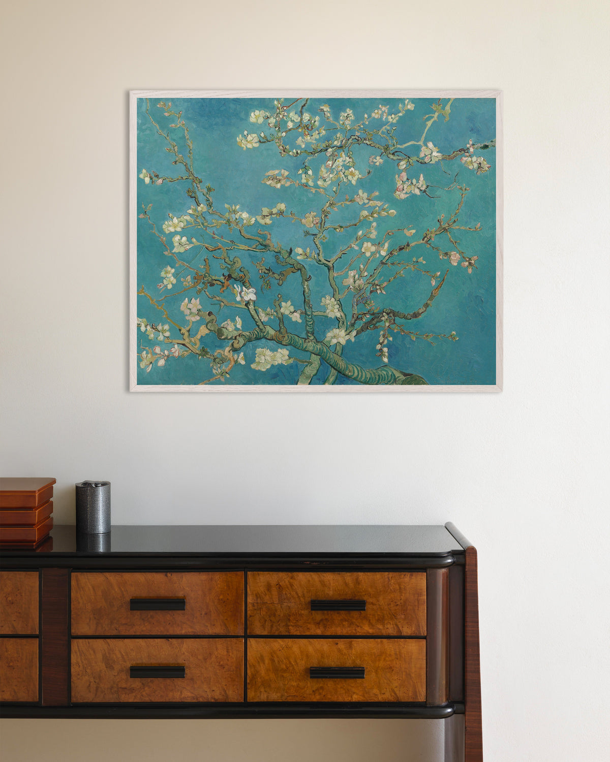 Poster de Fleurs d’amandier (1890) de Vincent van Gogh, avec un cadre en bois blanc