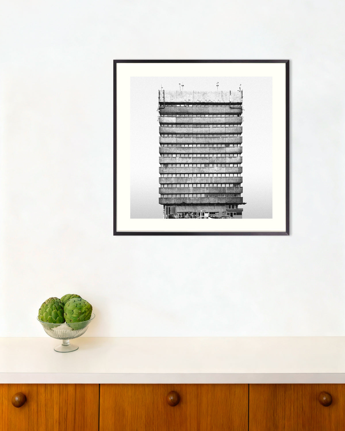 Affiche « Tour de bureaux à bandes », avec un cadre en métal