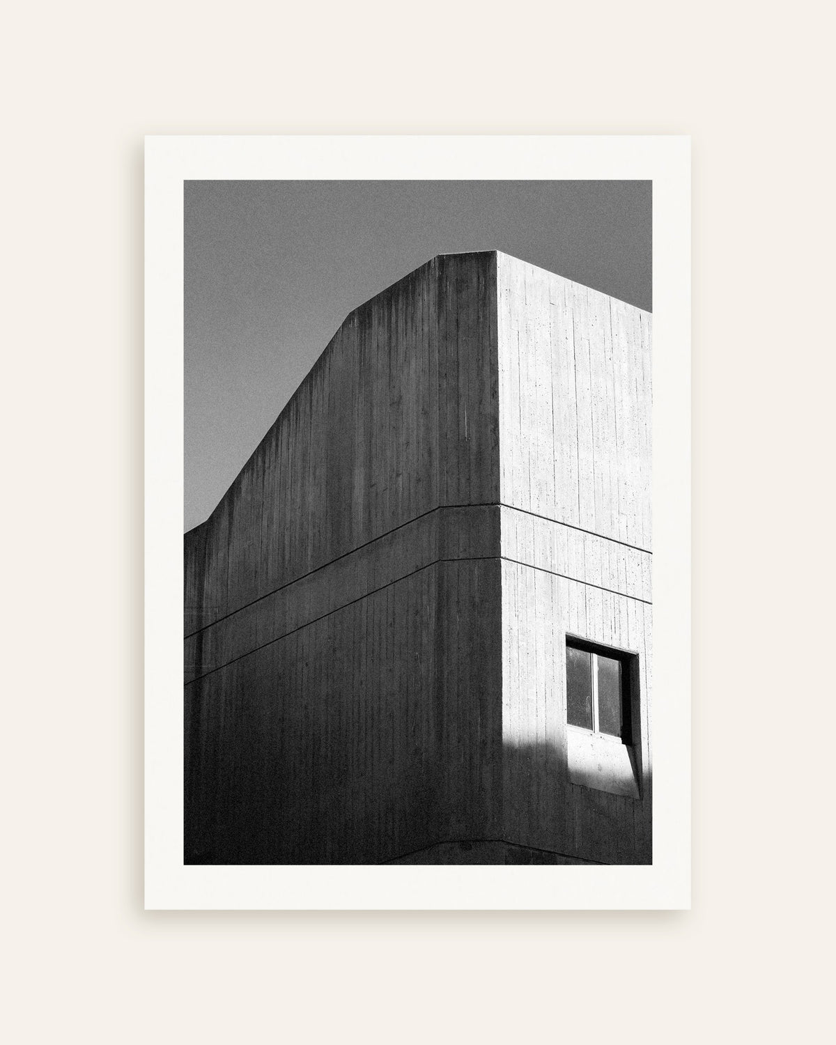 Affiche « Angle en béton à empreinte de planches », vignette