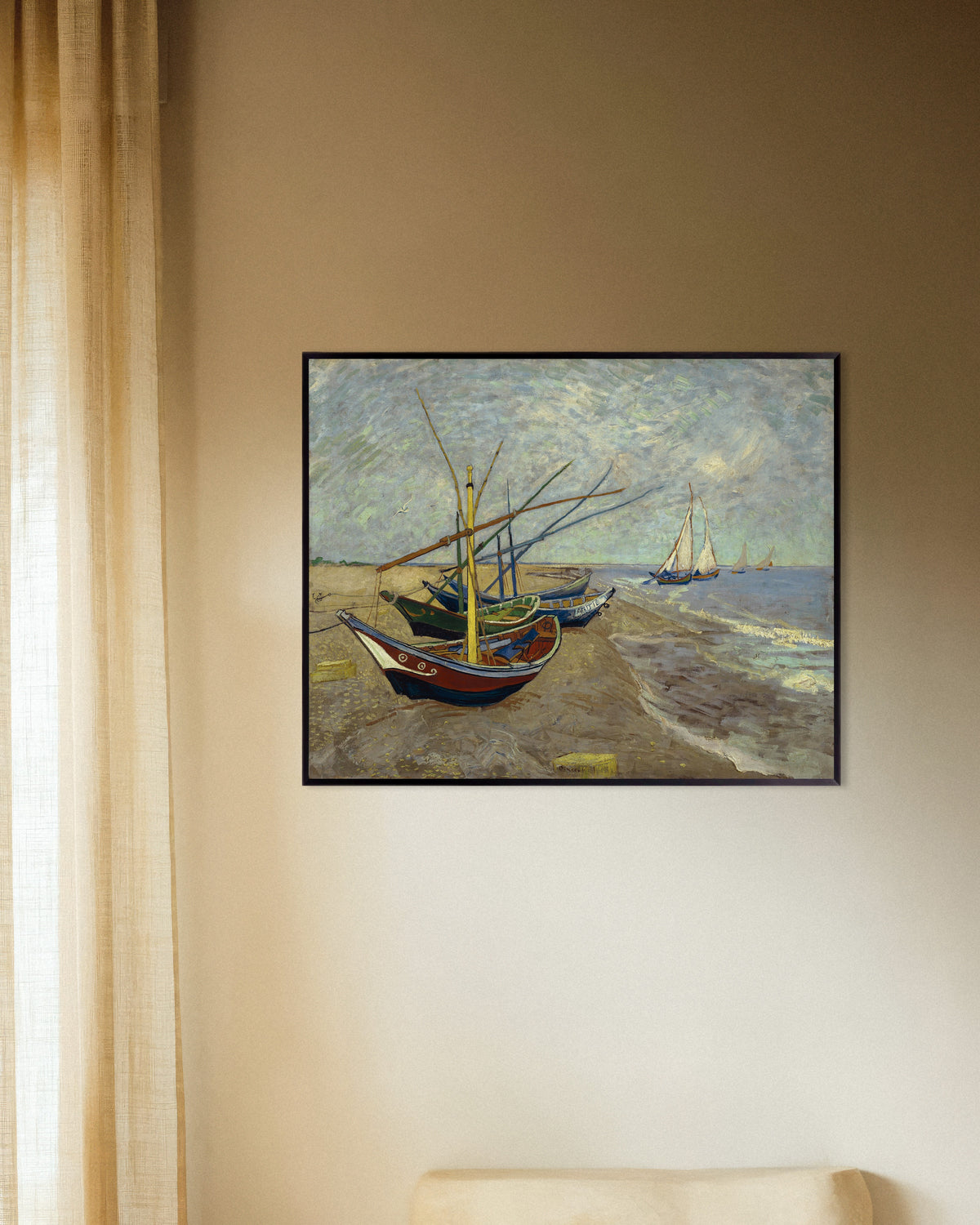 Poster de Barques de pêche sur la plage des Saintes-Maries-de-la-Mer (1888), de Vincent van Gogh, avec un cadre en métal