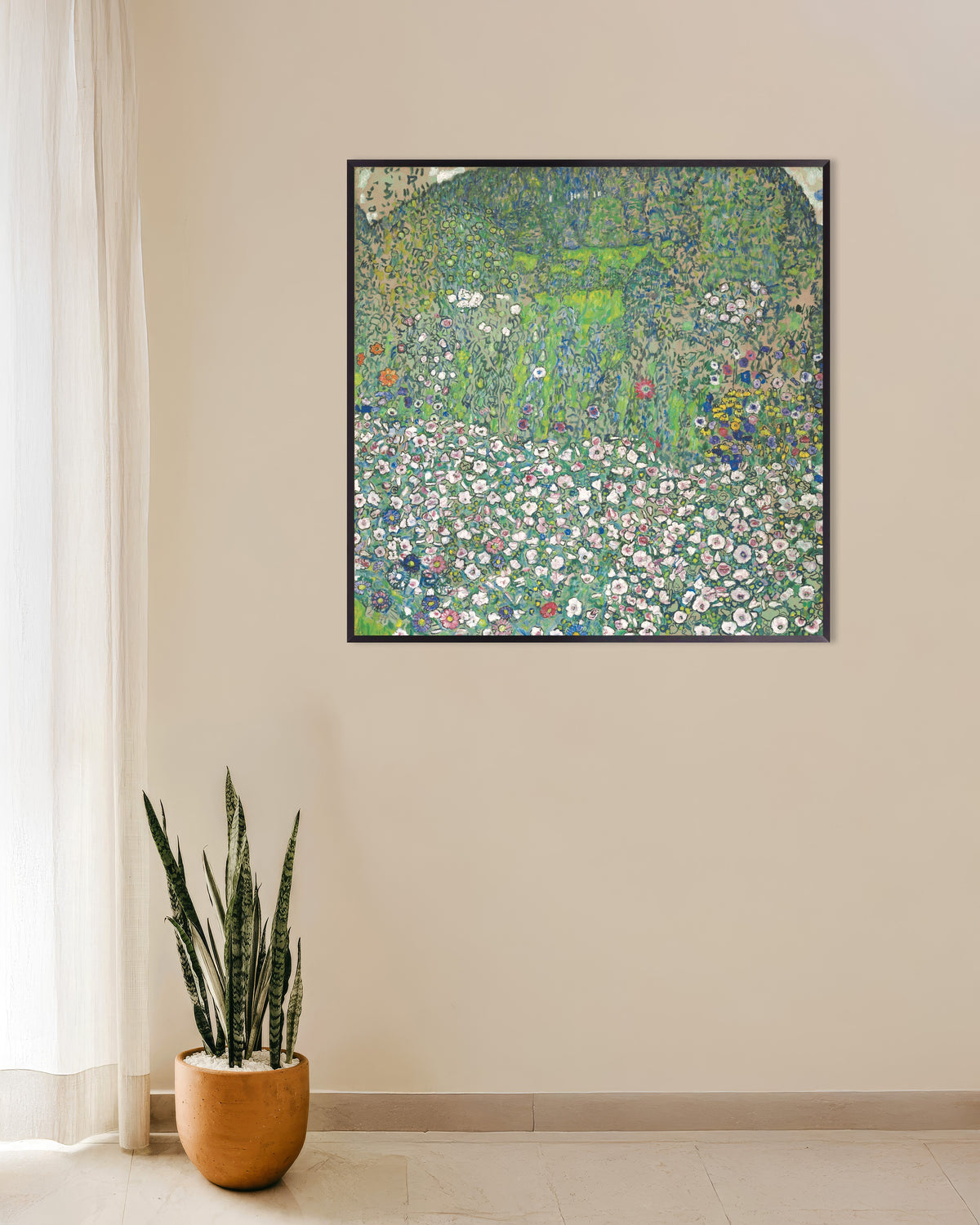 Poster de Paysage de jardin avec colline (1916) de Gustav Klimt, avec un cadre en métal