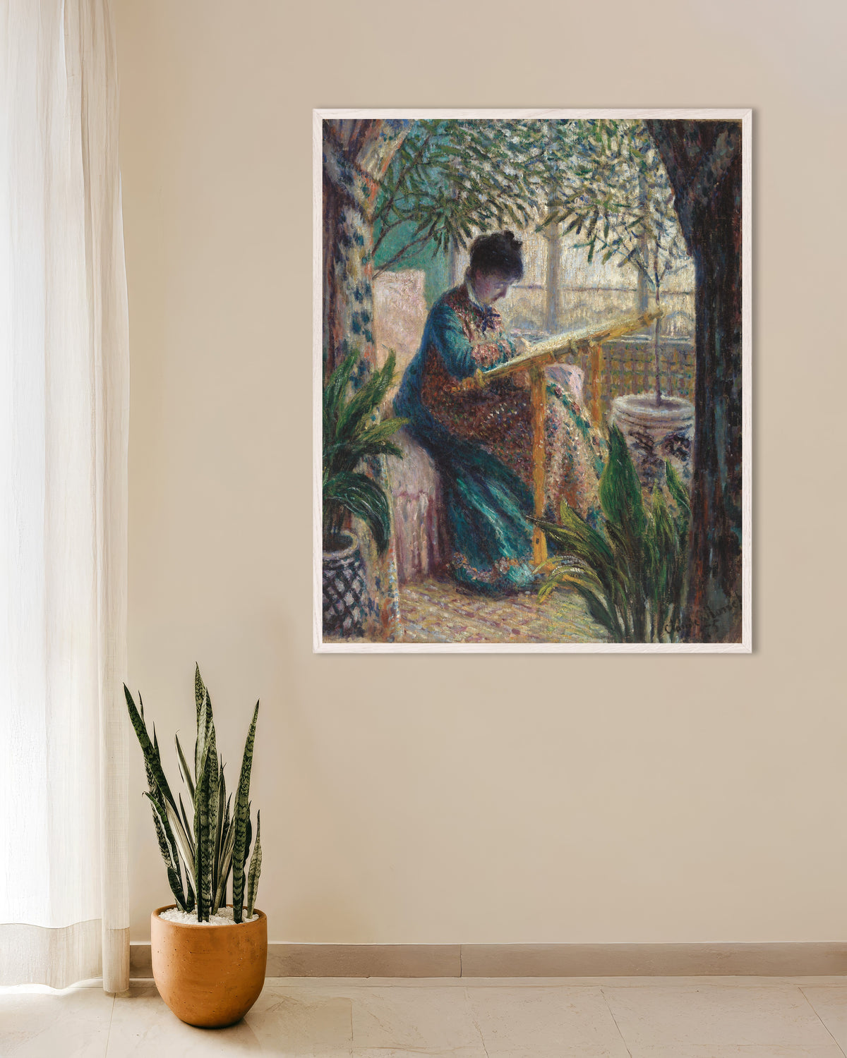 Affiche Camille au métier (1875) de Claude Monet, avec un cadre en bois blanc