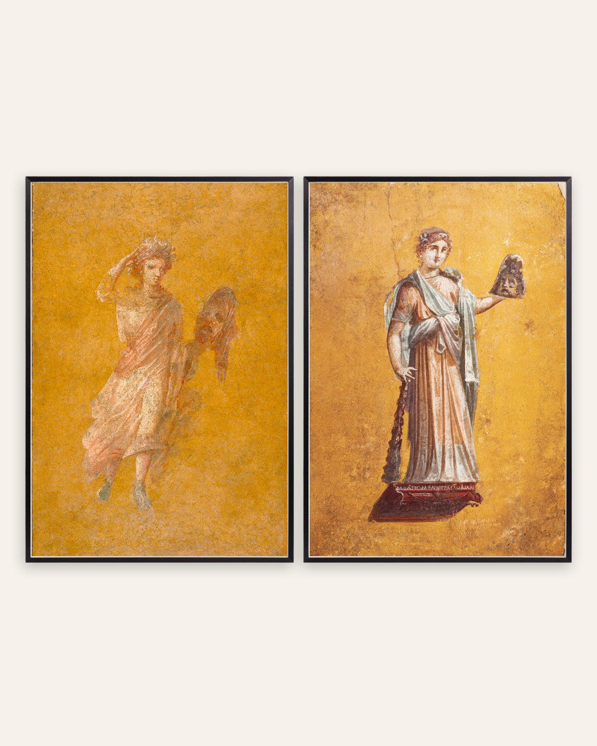 Affiches fresques romaines, lot de 2 : Melpomène, muse de la tragédie, cadres en métal noir