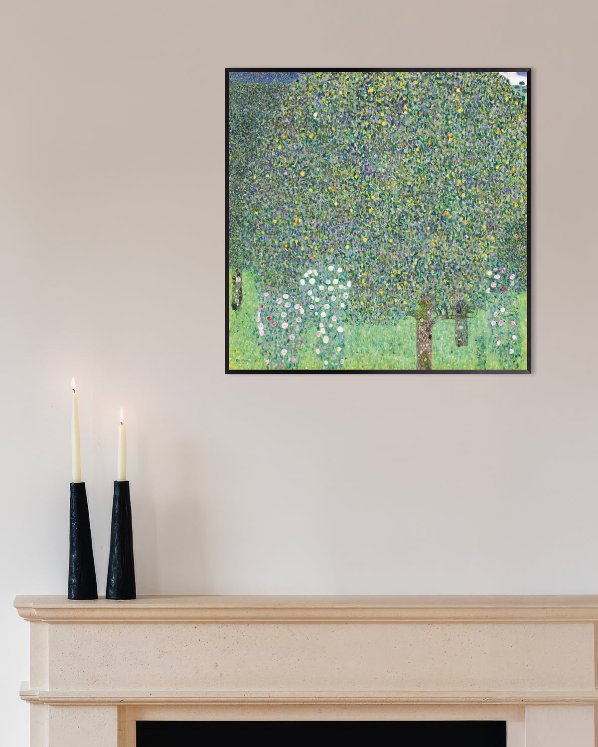 Affiche Rosiers sous les arbres (1905) de Gustav Klimt, avec un cadre en métal