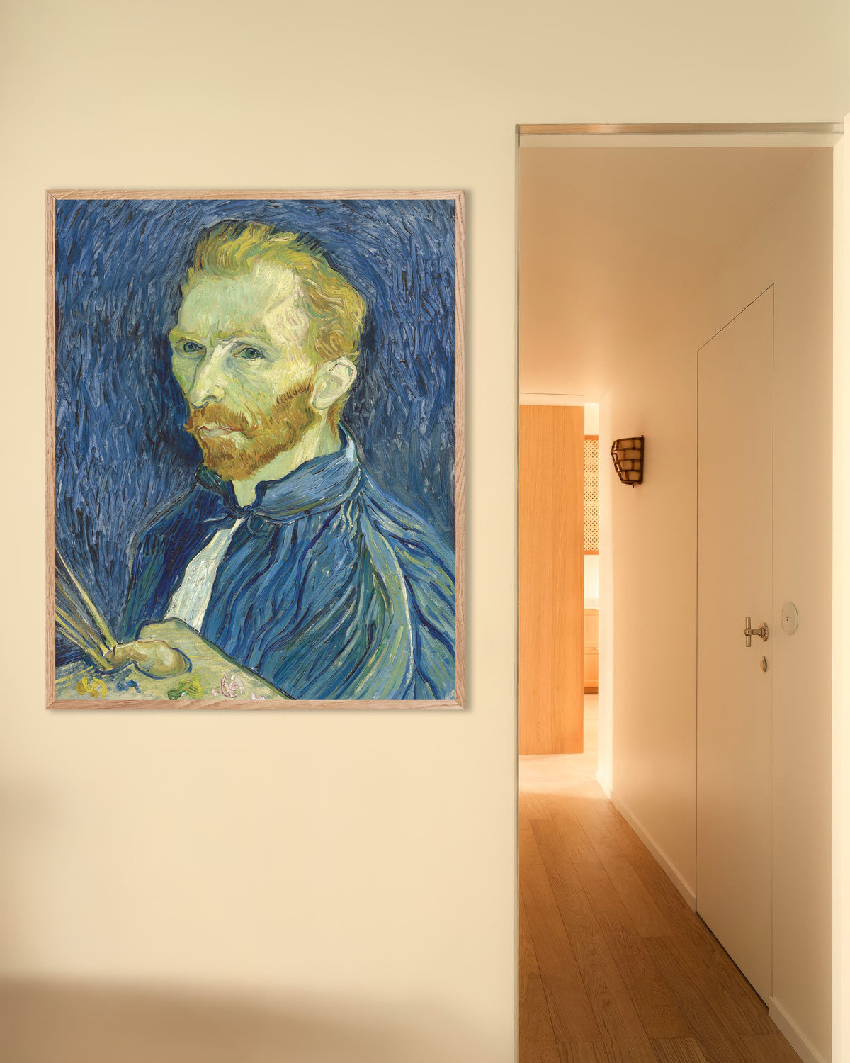 Poster de Autoportrait au chevalet (1889) de Vincent van Gogh, avec cadre en bois naturel