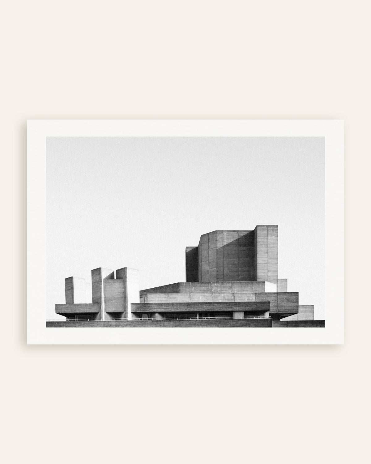 Affiche « Terrasses superposées d’un théâtre en béton », vignette