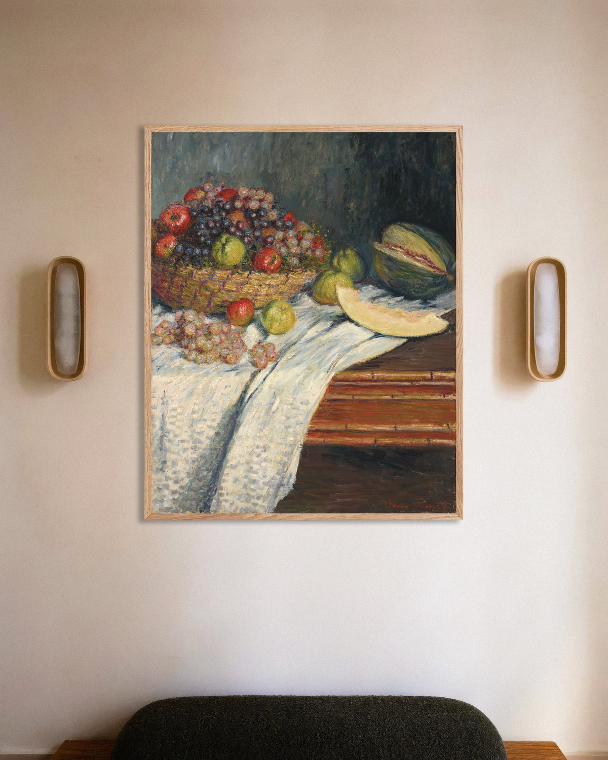 Affiche Nature morte au melon d'Espagne (1879) de Claude Monet, avec un cadre en bois naturel