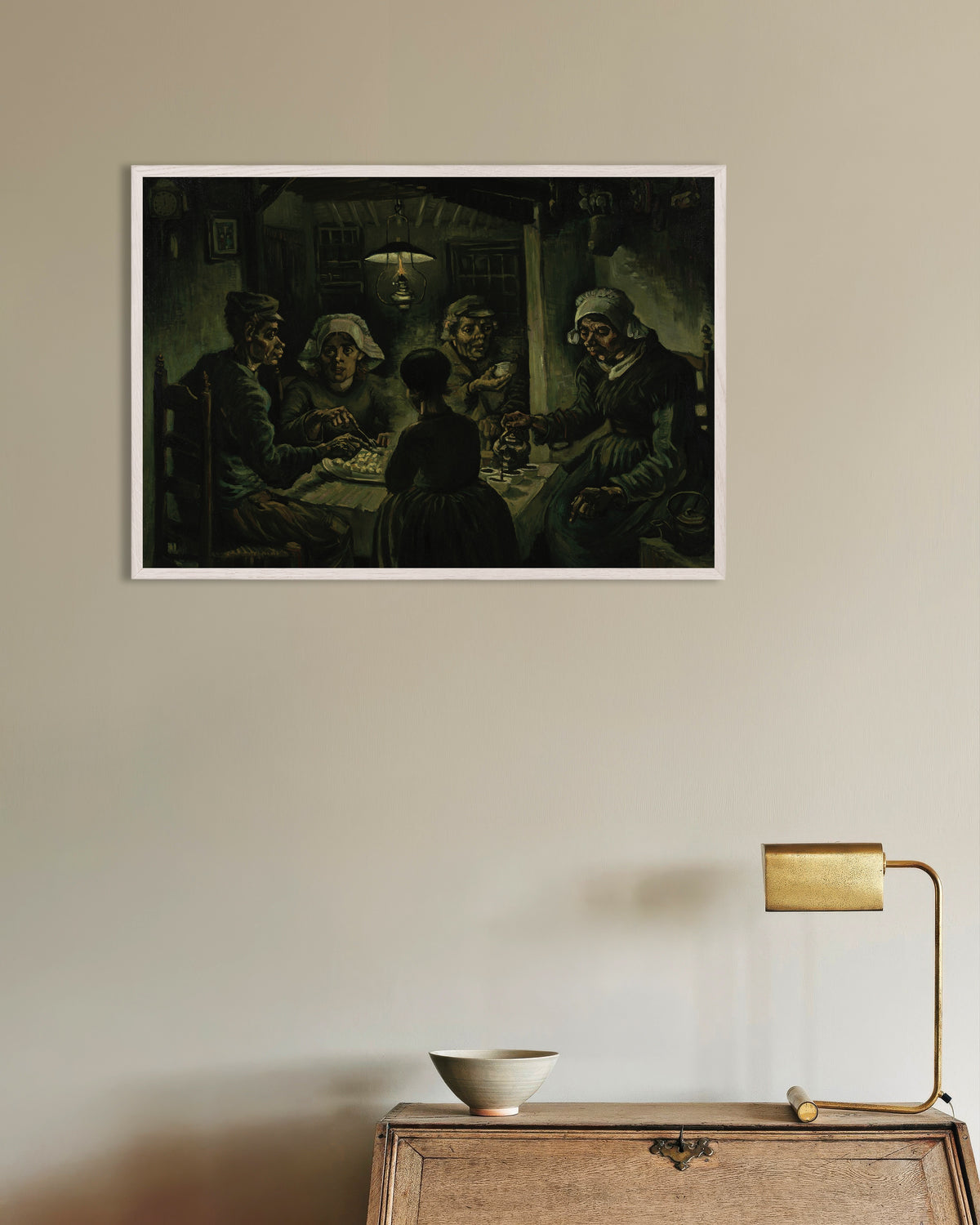 Affiche « Les Mangeurs de pommes de terre » (1885) de Vincent van Gogh, avec cadre en bois blanc