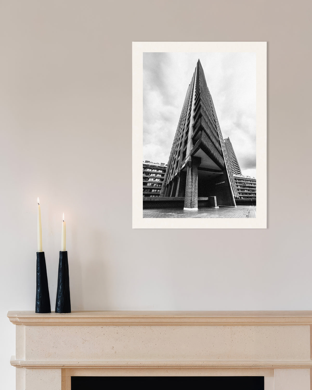 Affiche « Proue d’une tour triangulaire »